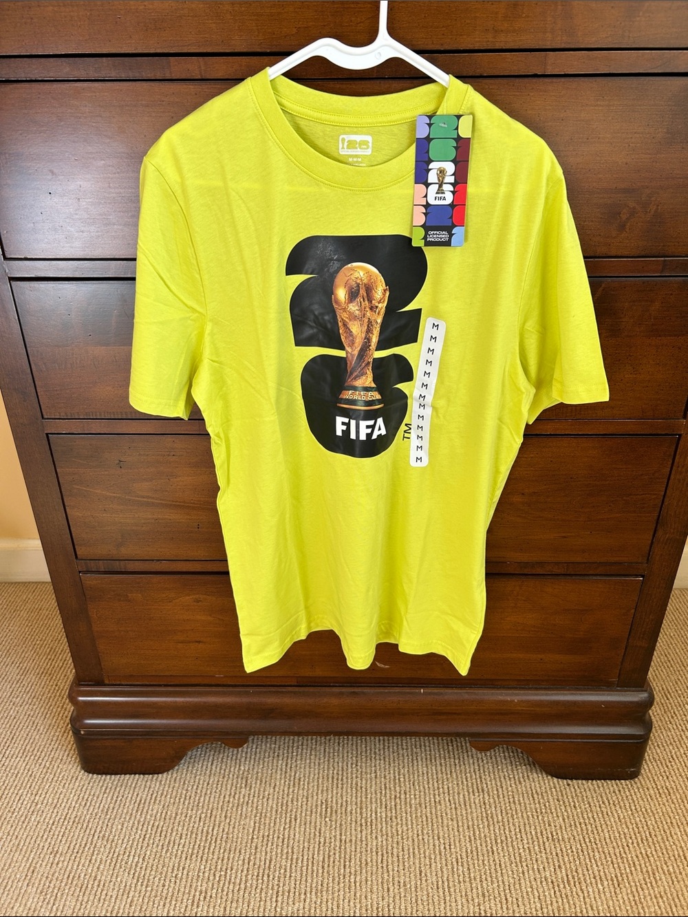 New Men’s Medium Yellow FIFA World Cup 26 T-Shirt